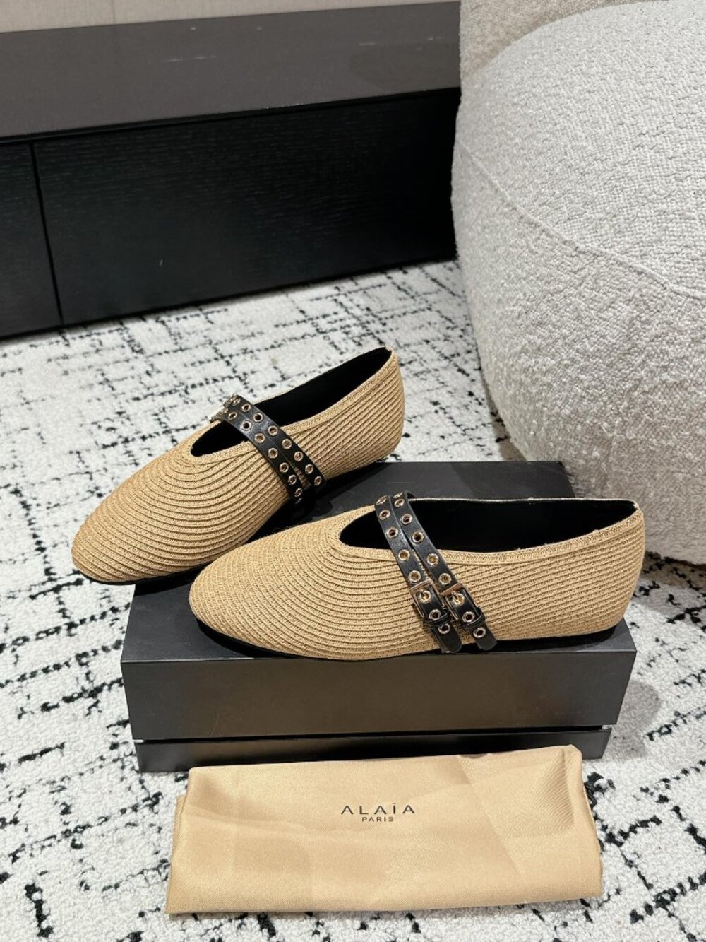 ALAÏA Woven Double-Buckle Mary Jane Flats - Picture 3 of 9